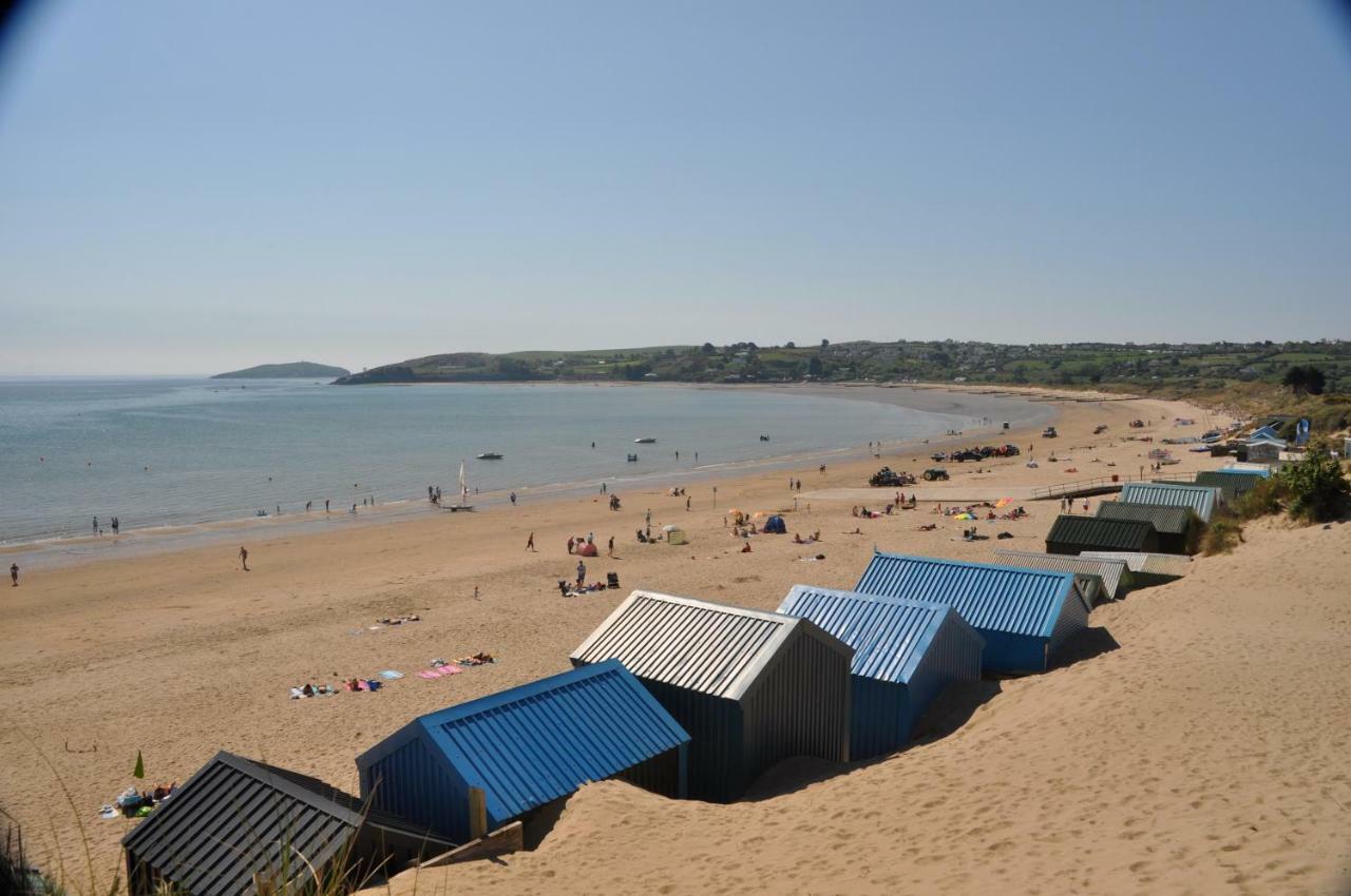 Stunning Beach Front House - Sleeps 6 Pwllheli Esterno foto