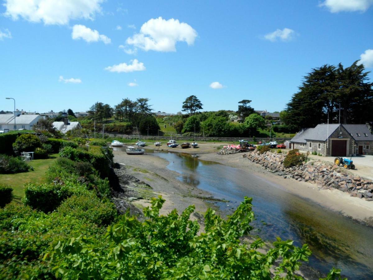 Stunning Beach Front House - Sleeps 6 Pwllheli Esterno foto