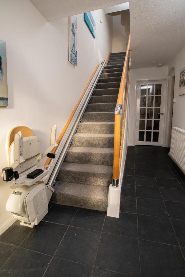 Stunning Beach Front House - Sleeps 6 Pwllheli Esterno foto